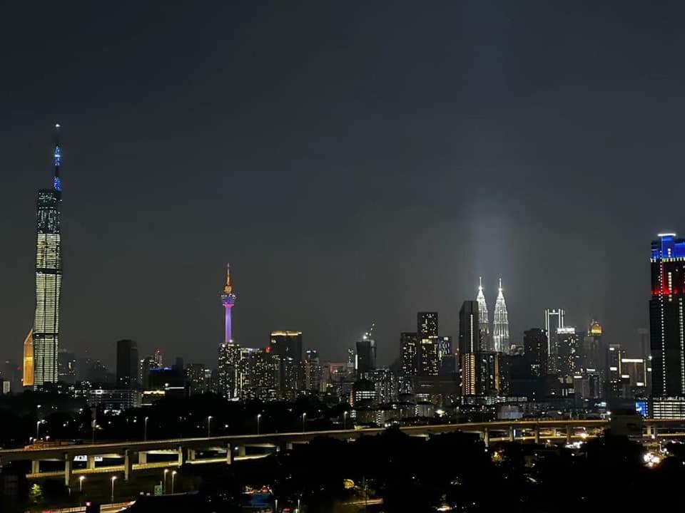 Razak New Klcc View *